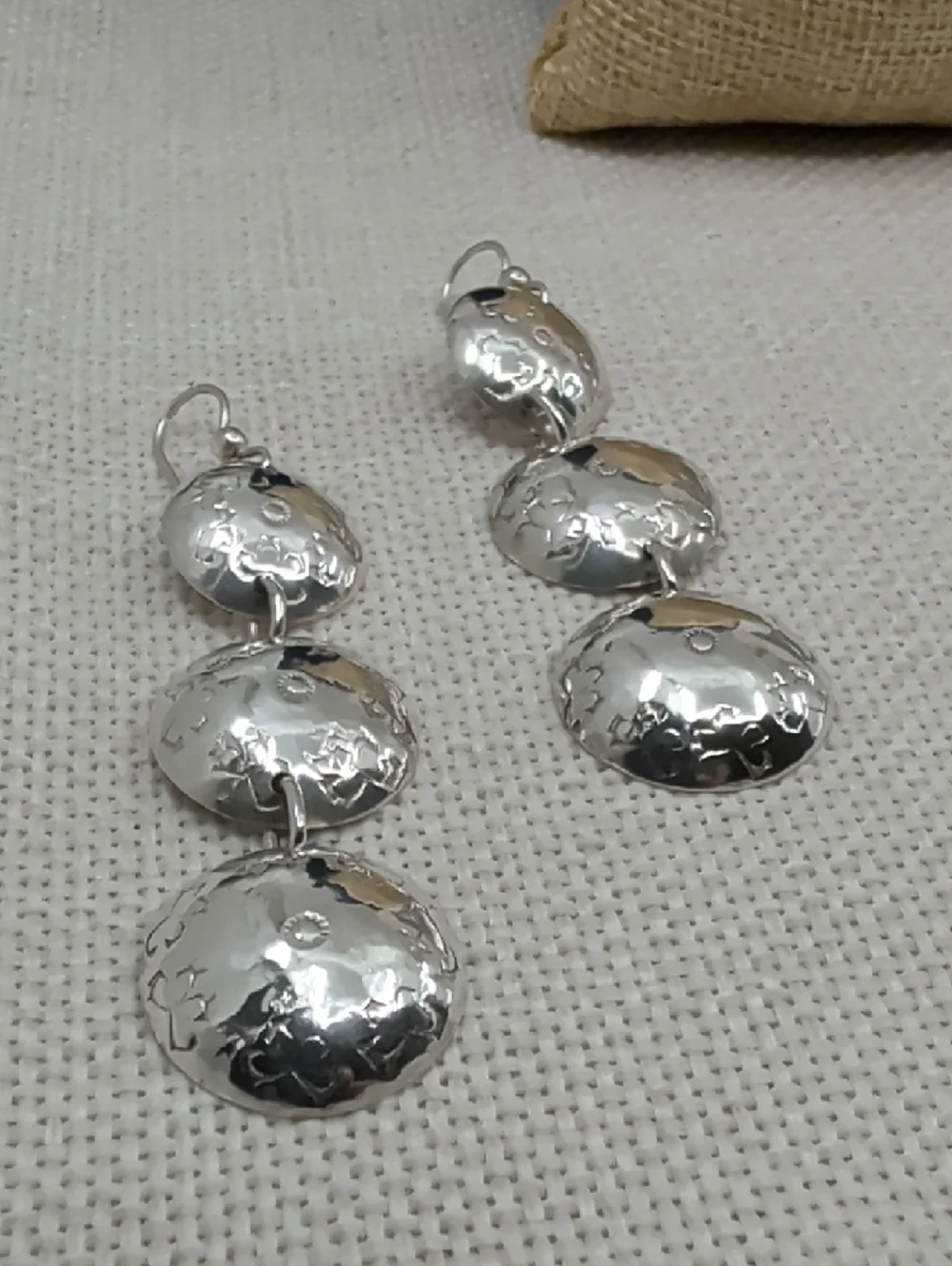 Vintage Sterling Silver Graduated Dome Disc Drop Earrings Handmade Artisan 1990s